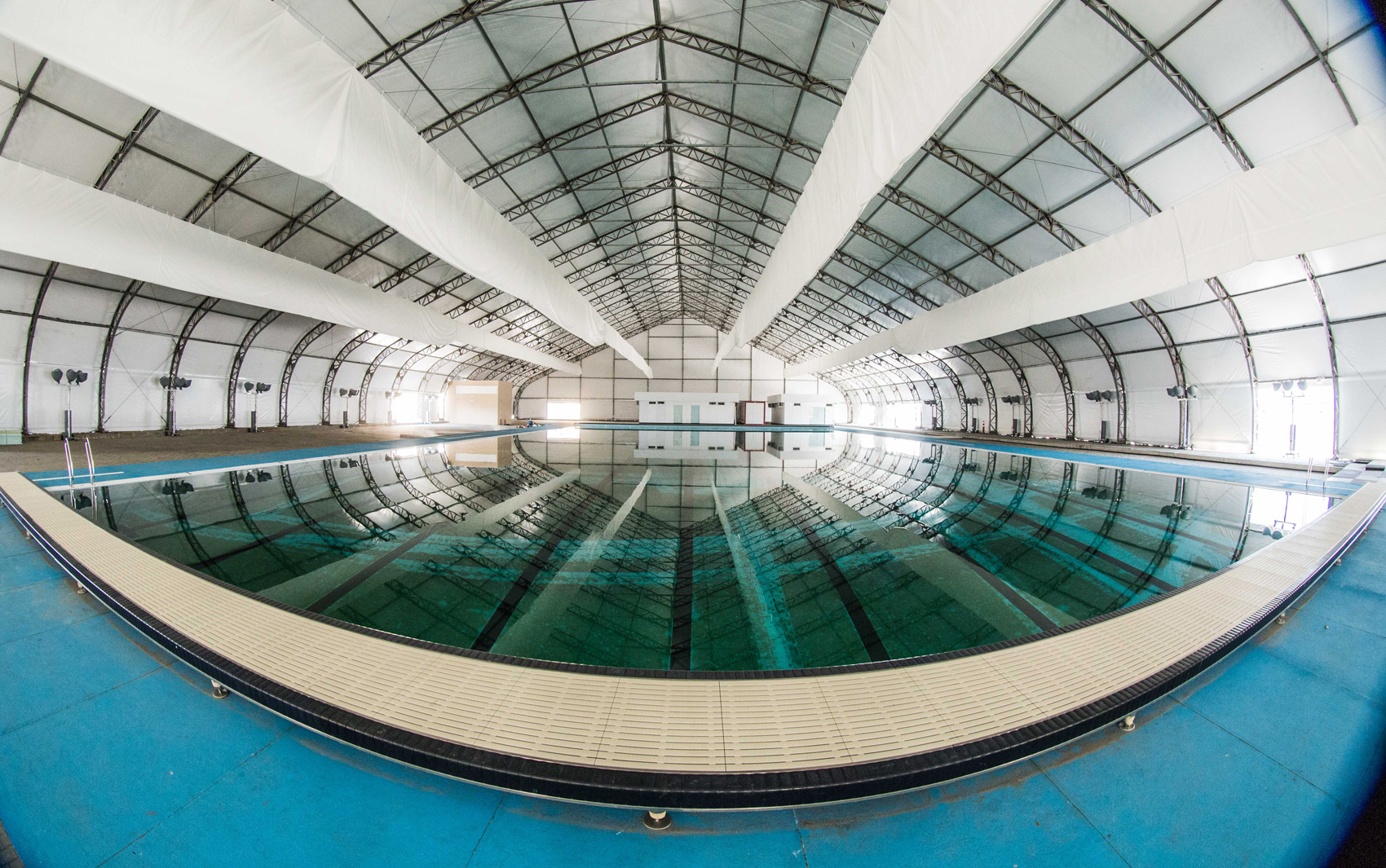 10_piscina-de-aquecimento-estidio-aquitico-renato-sette-camara-prefeitura-do-rio-4.jpg